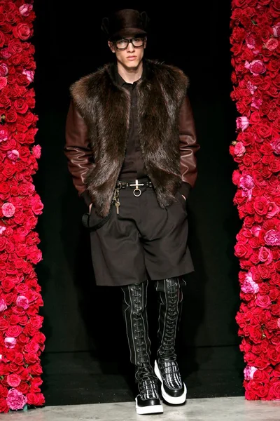 Look 20